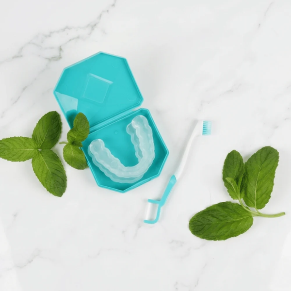 FreshFix™ Cuidado Bucal Instantáneo 5 en 1: Frescura en cualquier momento y lugar.